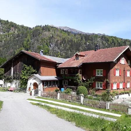 Harihof Bed & Breakfast Gruesch